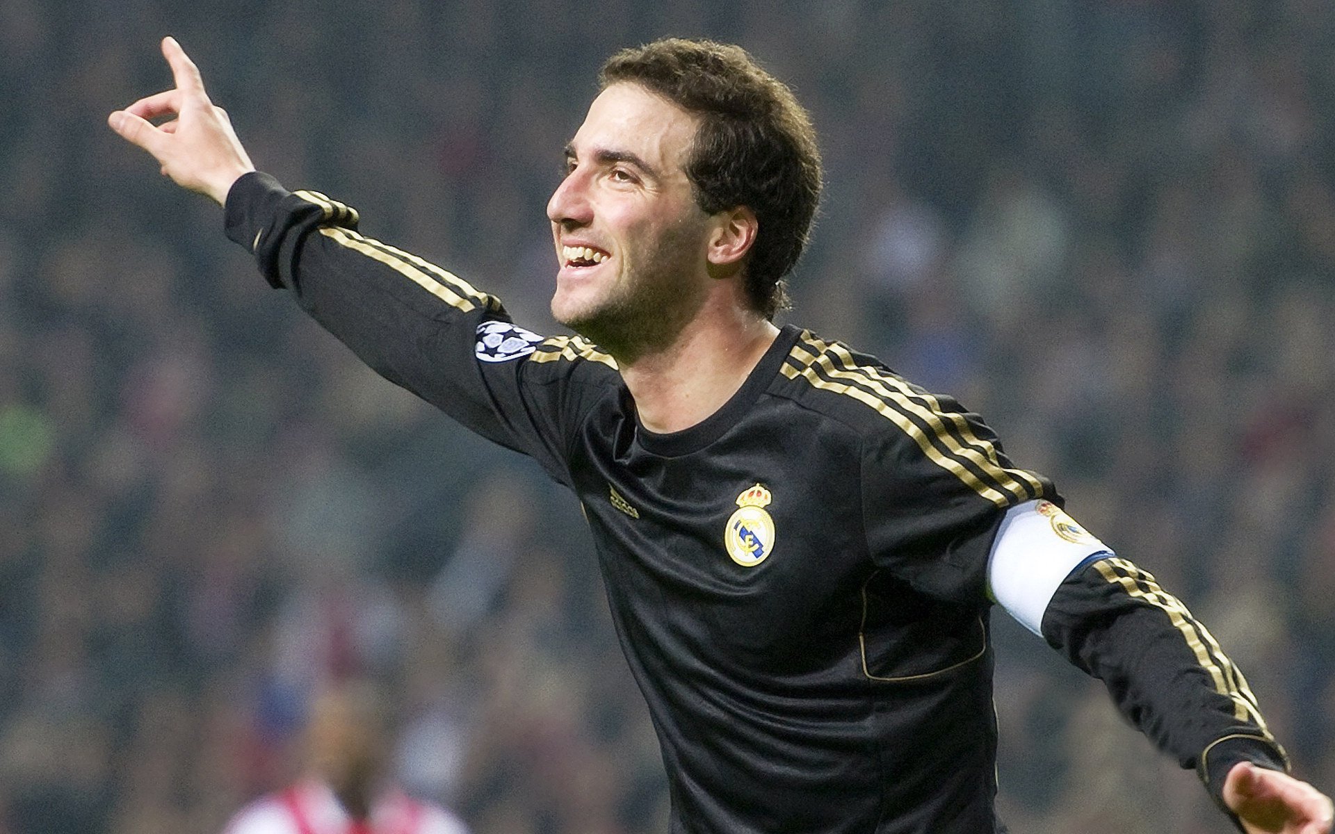 《FIFA》线上杯赛热血进行,玩家争夺荣誉,fifa21在线比赛